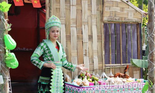 Trang phục dân tộc Mông